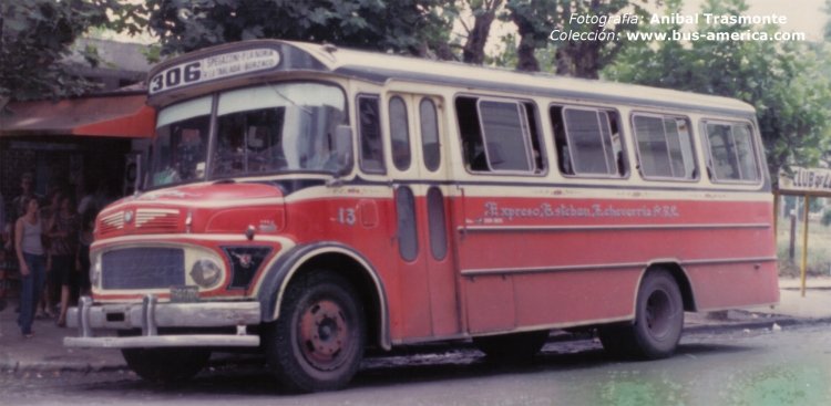Mercedes-Benz LO 1114 - Mitre CM 77 - Expreso Esteban Echeverría
S.391709
Fotografía: Anibal Trasmonte
