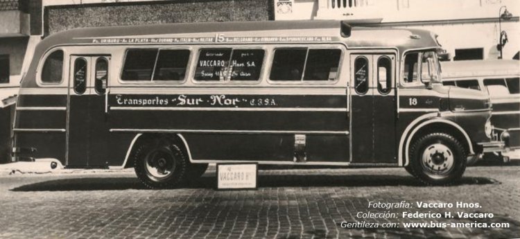 Mercedes-Benz LO 1114 - Vaccaro Vacamel - Sur Nor
¿C.135146?
http://galeria.bus-america.com/displayimage.php?pid=33967

Fotografía de carrocería: Vaccaro Hnos
Colección: Federico Horacio Vaccaro
