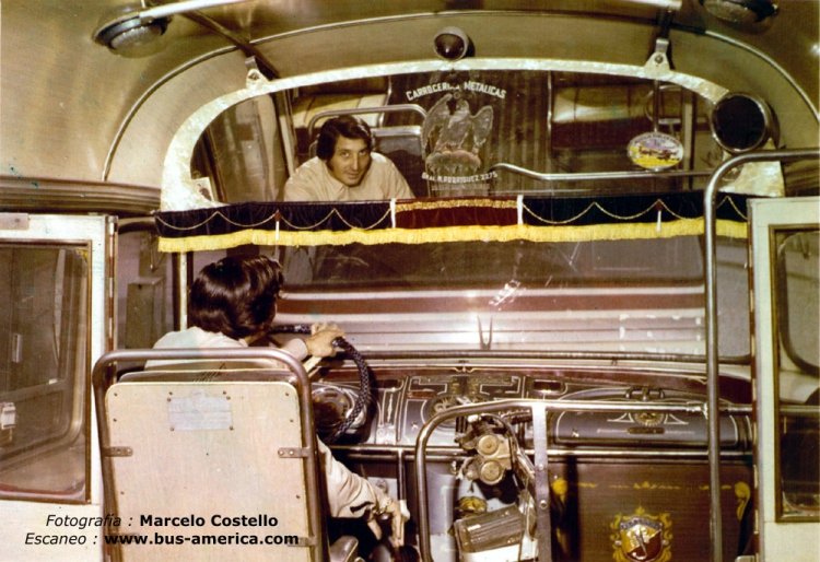 Mercedes-Benz LO 1114 - El Condor - Mayo
Fotografía : Marcelo Costello
Gentileza : Claudio Costello
(vista interior de la unidad)
