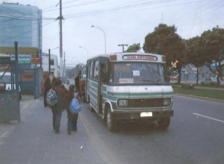 Mercedes-Benz LO 708 E - Alkaser - Buses San Antonio
Fotografía: Alberto Maturana Oñate
