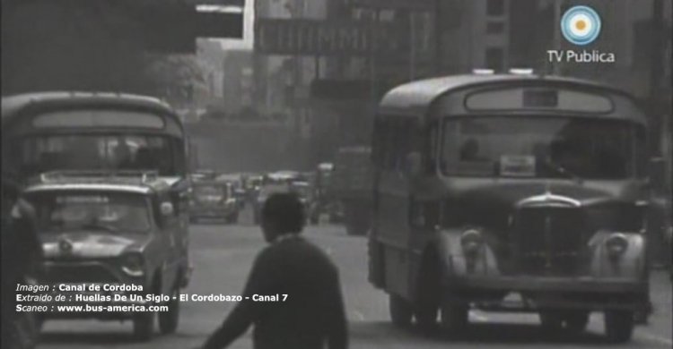 Mercedes-Benz L 911 - Failla
Imagen de Canal ¿8? ¿10? ¿12? de Cordoba
Extraído del documental : Huellas de un Siglo - El Cordobazo y Otros Azos (Canal 7, Buenos Aires)
