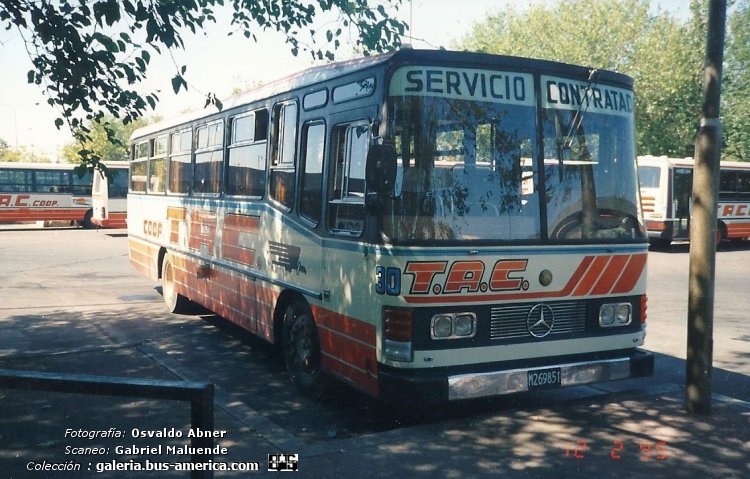 Mercedes-Benz OF 1214 - TAC - Coop. TAC
M.269851

Coop. TAC (Mendoza), interno 30

Fotografía: Osvaldo Abner
Scaneo: Gabriel Maluende
Colección: www.bus-america.com
