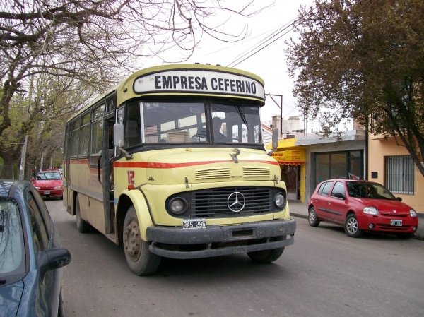 Mercedes-Benz LO 1114 -  Ei-Var  - Empresa Ceferino
R.083447 - RKS296

LO 1114 Ei-Var Empresa Ceferino Viedma Rio Negro 
Palabras clave: LO 1114 Ei-Var Empresa Ceferino Viedma Rio Negro
