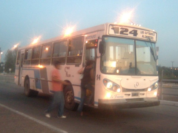 Mercedes-Benz OF 1721 - La Favorita - Cruz Alta
