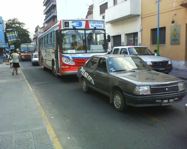 Unidad para discapacitado aca en tucuman solo hay en 5 lineas

Linea 3: 2 unidades
Linea 10: 1 Unidad
Linea 12: 2 undad
