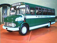 Mercedes Benz 11-13 a escala
