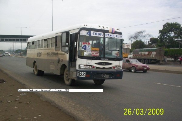 Blue Bird Botar (Ecuador)
Palabras clave: Omnibus