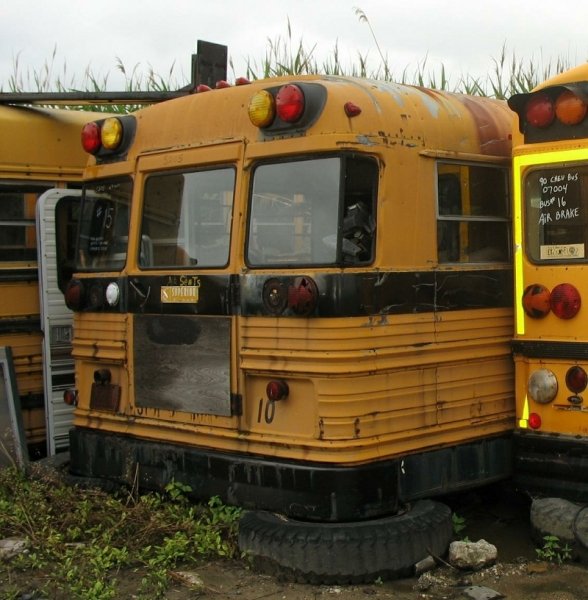 Superior Coach Pioneer
