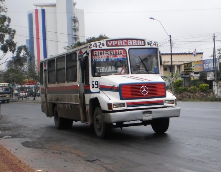 Mercedes-Benz L 1214 - San Jorge - Línea 242
Palabras clave: MB