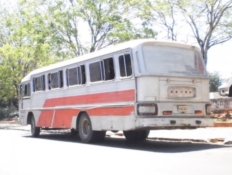 Mercedes-Benz - Marcopolo II (en Paraguay) - FF.AA.
