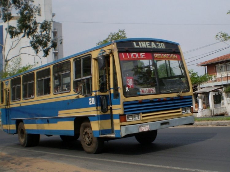 Mercedes-Benz OF 1315 - Vanguardia
¿DAG819?

Línea 30 (Asunción), interno 28
