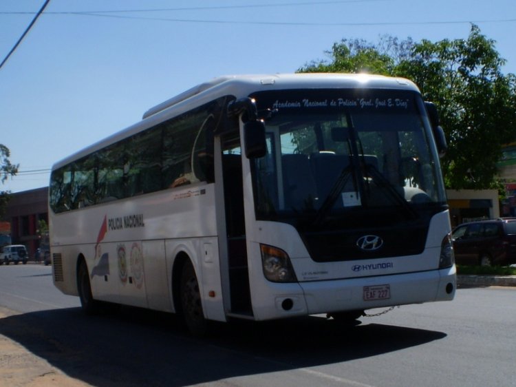 Hyundai Universe (en Paraguay) - Policía Nacional
EAF 227
