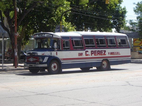 CARLOS PEREZ - 01
M.204705 - UYR768
http://galeria.bus-america.com/displayimage.php?pid=1601
http://galeria.bus-america.com/displayimage.php?pid=1773
http://galeria.bus-america.com/displayimage.php?pid=1774

Aclaración, si esta unidad se trata de un modelo 1979 sería Colonnese y de ser de 1980 , año en que abandonan el uso de Colonnese para convertirse en Colonnese-Marri podría tratarse de alguno de estos. Basado en el intercambio epistolar surgido en esta página. Hubicamos la imagen en este album : "Colonnese-Marri" para unificar datos
Palabras clave: CARLOS PEREZ SAN RAFAEL