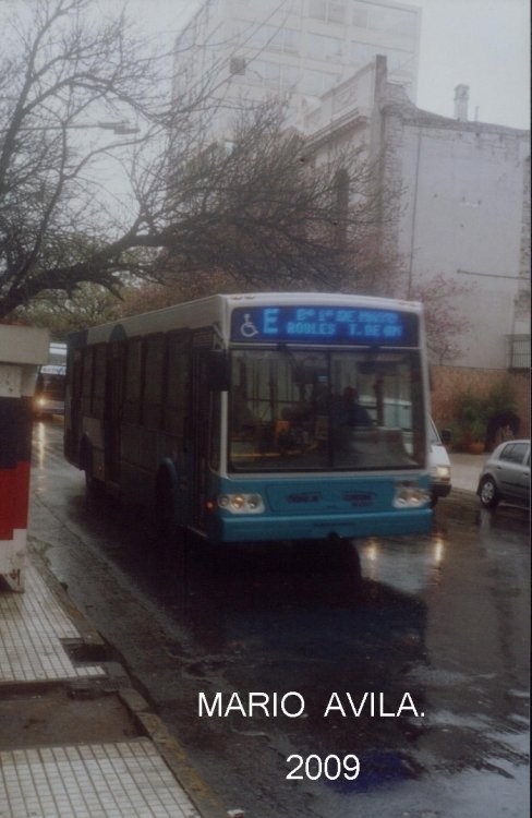 CIUDAD  DE  CORDOBA  SACF .
BAJO  LA  LLUVIA. 27  DE  ABRIL  Y  VELEZ  SARFIELD.

