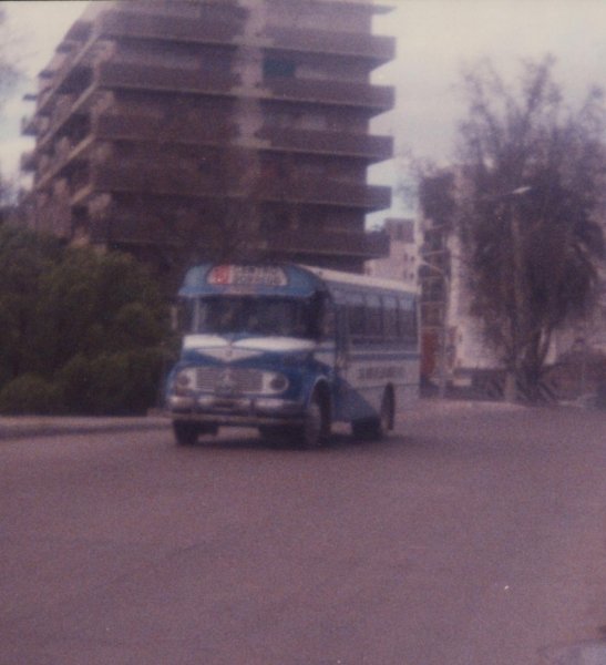 CIA. PASO  DE  LOS  ANDES
PASANDO , POR  CASA  DE  GOBIERNO . PROVINCIAL.
