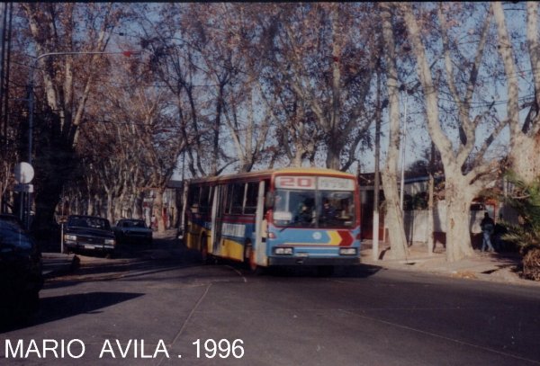 EMPRESA  ANTARTIDA
PASANDO  POR  CERCA  DE  LA  TERMINAL  DEL  SOL.
