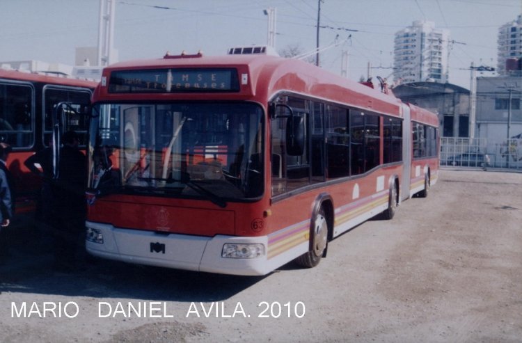 Belkommunmash AKSM 333 (en Argentina) - NUEVO  TROLE  DE  TAMSE.
DENTRO  DEL  PLAYON  DE  TAMSE.
Belkommunmash, y el modelo es el 333. 
