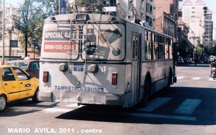 Uritzki ZIU 682 B 10 (en Argentina) - TAMSE  TROLEBUSES .
AV. GRAL  PAZ  Y  TABLADA.
