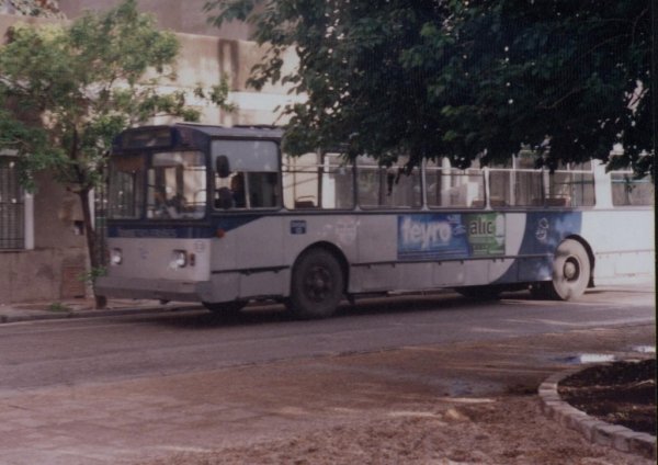 Uritzky ZIU 682 B10 (en Argentina) - Trolebus TAMSE
TROLEBUS  PASANDO  POR  ZONA  NVA  CORDOBA.
