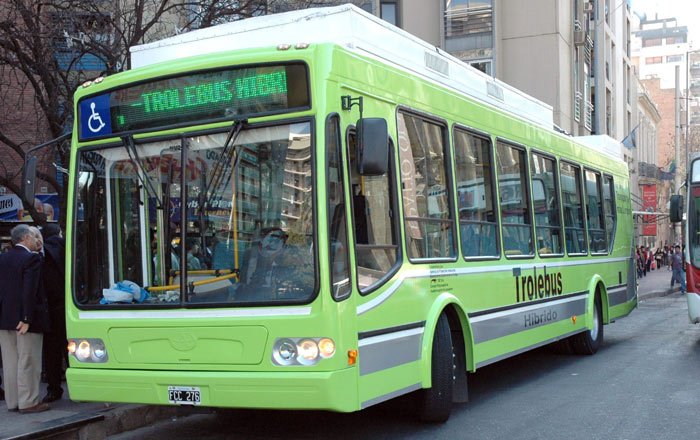 ECOBUS
FCC276
Fotografía extraída de diario : La Voz del Interior On line
Imagen publicada en Foro Transportes
EL  PROTOTIPO  DE  TATSA .
