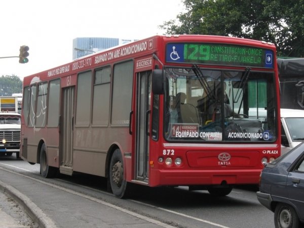 TATSA Puma D12 - Lnea 129
Ac tenemos otro ejemplar pero del lado de las puertas.
Palabras clave: tatsa puma d12 plaza 129