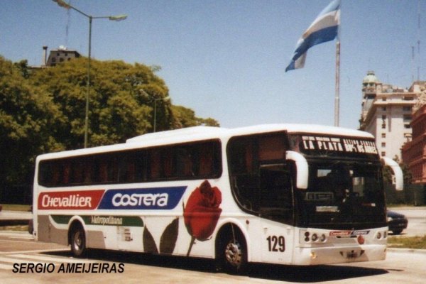 Mercedes-Benz O 400 RSE - Niccol� Concept 1450 - Costera Metropolitana
El �nico Niccol� de estas caracter�sticas, con la bandera argentina de fondo.
Palabras clave: 400 niccolo costera 195 la plata