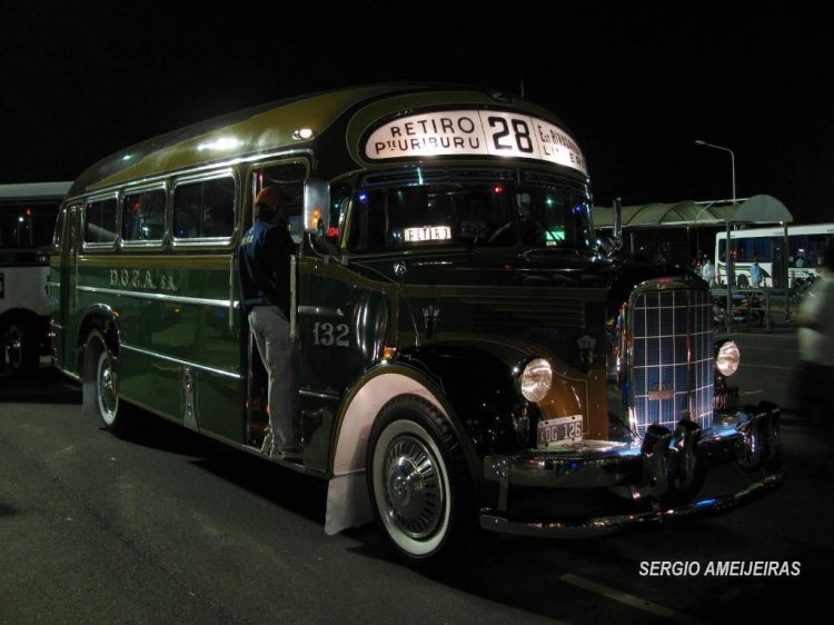 Mercedes-Benz LO 911 - La Favorita - D.O.T.A.
Foto en el 6to encuentro del Club Famosos de Buenos Aires
Palabras clave: 911 favorita dota 28