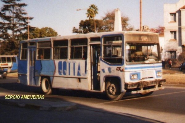 Mercedes-Benz OC 1214 - Unicar - COTTAJ
Y.033011
[url=https://bus-america.com/galeria/displayimage.php?pid=3043]https://bus-america.com/galeria/displayimage.php?pid=3043[/url]
[url=https://bus-america.com/galeria/displayimage.php?pid=59872]https://bus-america.com/galeria/displayimage.php?pid=59872[/url]

Línea G (S.S.Jujuy), interno 406
Palabras clave: OC 1214 unicar cottaj jujuy