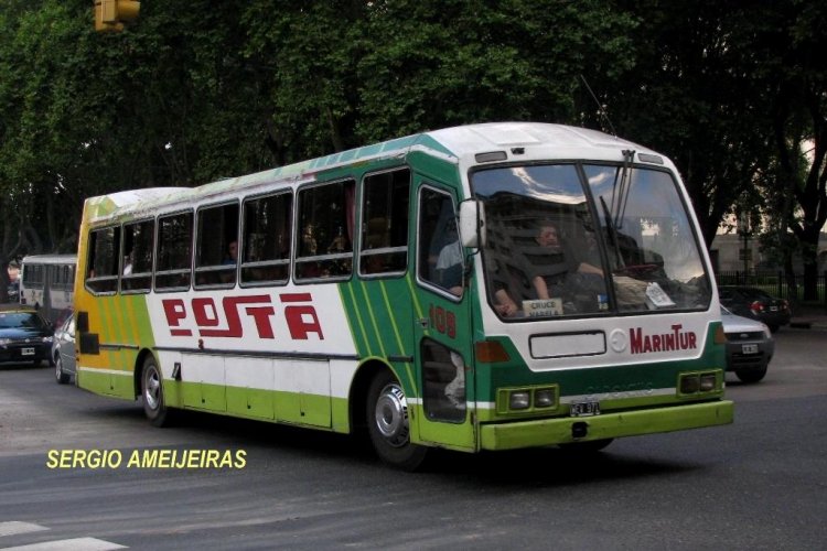 El Detalle OA 101 - MarinTur
WEV971
Unidad de conserva el corte de pintura, interno y razn social de la extinta empresa tucumana Posta.
Palabras clave: detalle oa 101 aerodinamico marintur posta trucho