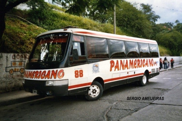 Mercedes-Benz LO 813 - Carrocerías Exclusivas Cedino - Panamericano de Jujuy
Palabras clave: minibus lo cedini panamericano jujuy