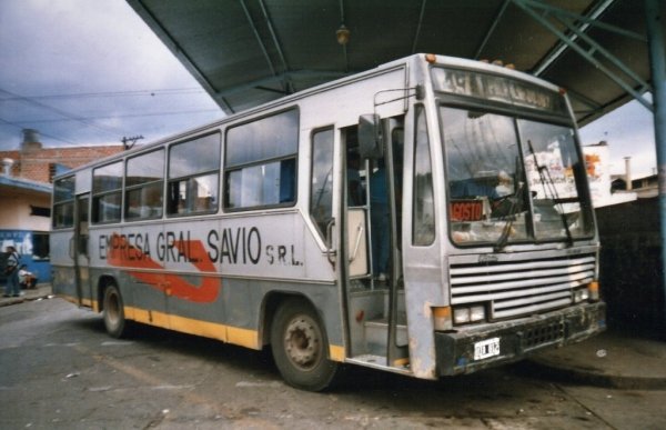 Mercedes-Benz OF 1315 - Caio Vitória (en Argentina) - Gral. Savio
Y.048185 - UIA812

Línea 49 (Jujuy), interno 5
Palabras clave: caio vitoria savio jujuy