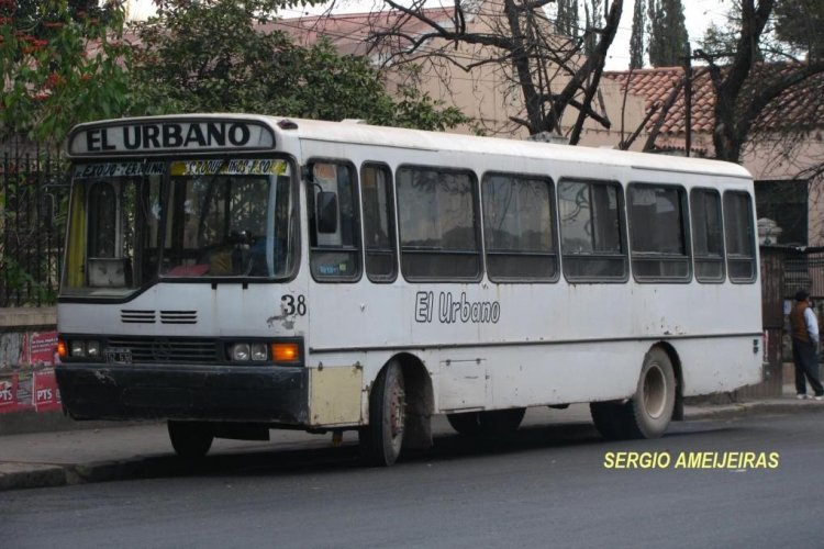 Mercedes-Benz OF 1214 - Supercar - El Urbano
X.596478 - TSZ638
Palabras clave: 1214 supercar el urbano jujuy
