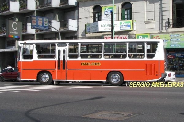 Mercedes-Benz OH 1314 - DE.CA.RO.LI. - escolar
Palabras clave: 1314 decaroli escolar