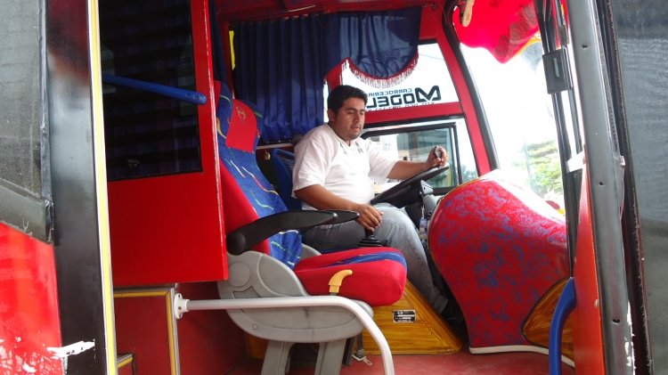 Max en el R26
http://galeria.bus-america.com/displayimage.php?pos=-17143
http://galeria.bus-america.com/displayimage.php?pos=-17145
http://galeria.bus-america.com/displayimage.php?pos=-17146
(Vista interior de la unidad)
