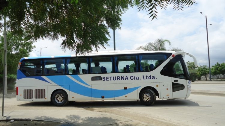 Yutong ZK6129H (EN ECUADOR) - Seturna Servicio de Turismo
