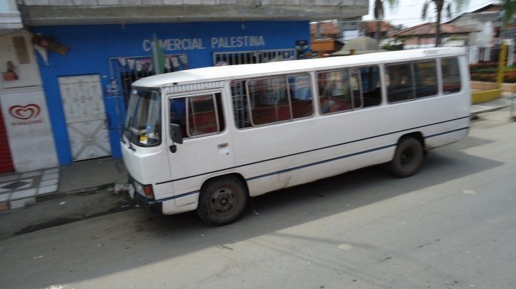 Mitsubishi Canter en Ecuador
Palabras clave: Mitsubishi Rosa Canter