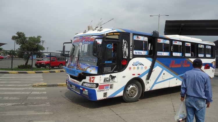 Isuzu FTR - Moncayo
