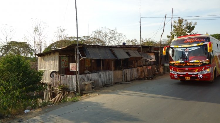 Hino FG 17-26 en Rutas Balzareñas - Clan Gruper
