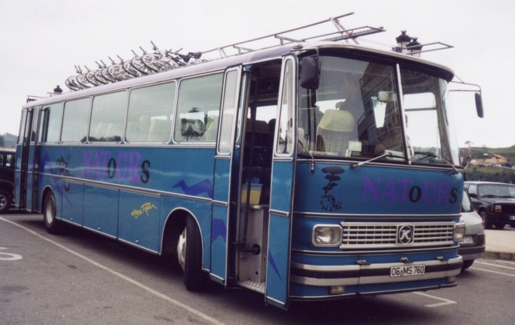 Setra S 154
Imagen y Datos Sustraidos de www.camionesclasicos.com
