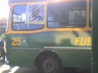 MBoh1315-ir-92-275
Coche 25 saliendo de la empresa con una ventana improvisada
