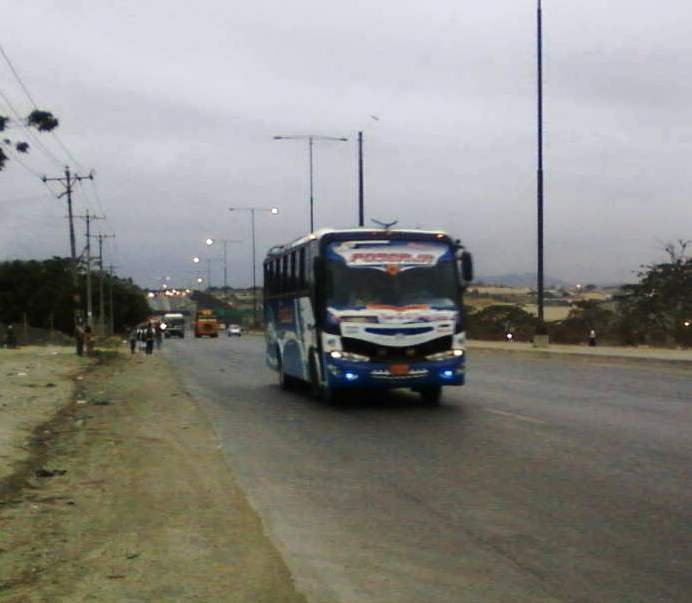 SUPER HINO
IMAGEN DE BUS INTERCANTONAL DE LA PROVINCIA DEL GUAYAS
