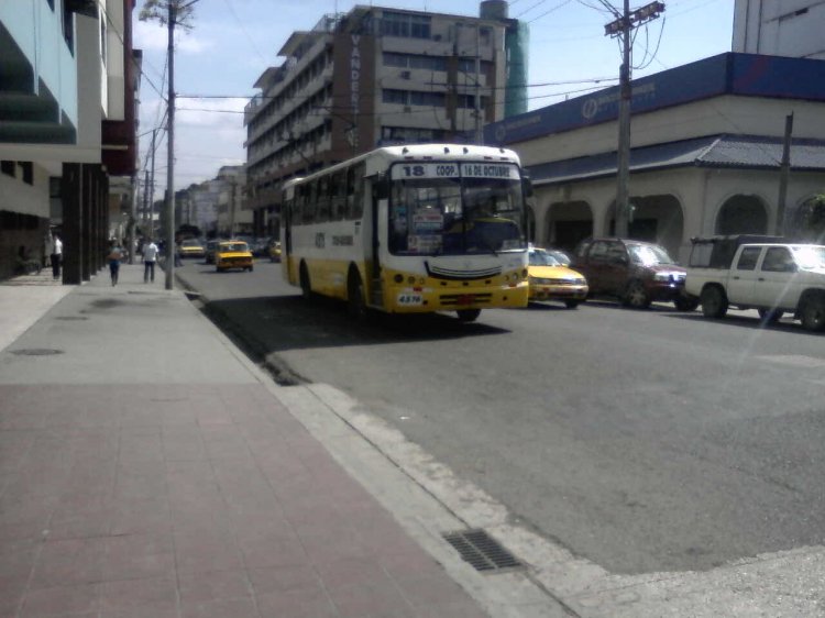 CARROCERIAS GORDON
IMAGEN CAPTURADA EN LA CIUAD DE GUAYAQUIL
