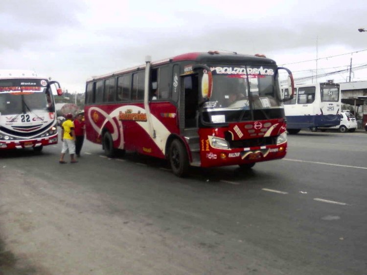 HINO FD BALZAREÑAS
IMAGEN CAPTURADA EN PUENTE LUCIA - GUAYAQUIL
