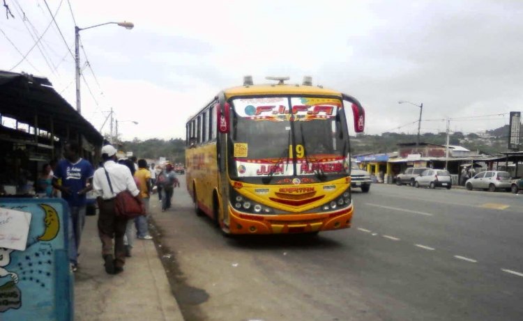 MORILLAS REFORMADO (en Ecuador) - F.I.F.A.
IMAGEN CAPTURADA EN PUENTE LUCIA - GUAYAQUIL

