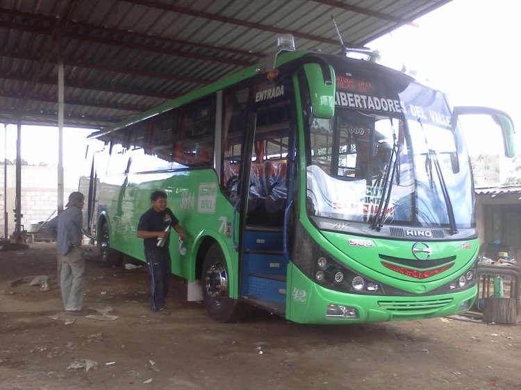 HINO AK AMBATOUR
IMAGEN EXTRAIDA DE PERFIL DE FACEBOOK: CARROCERIAS AMBATOUR
