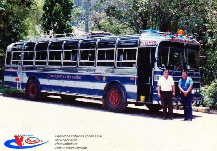 TRANSPORTES ECUADOR
IMAGEN EXTRAIDA DE: http://www.facebook.com/photo.php?
RECUERDO FAMILIAR de JUAN CARLOS ENRIQUEZ GUALOTO
ESCALA BUS FLOTA IMBABURA
