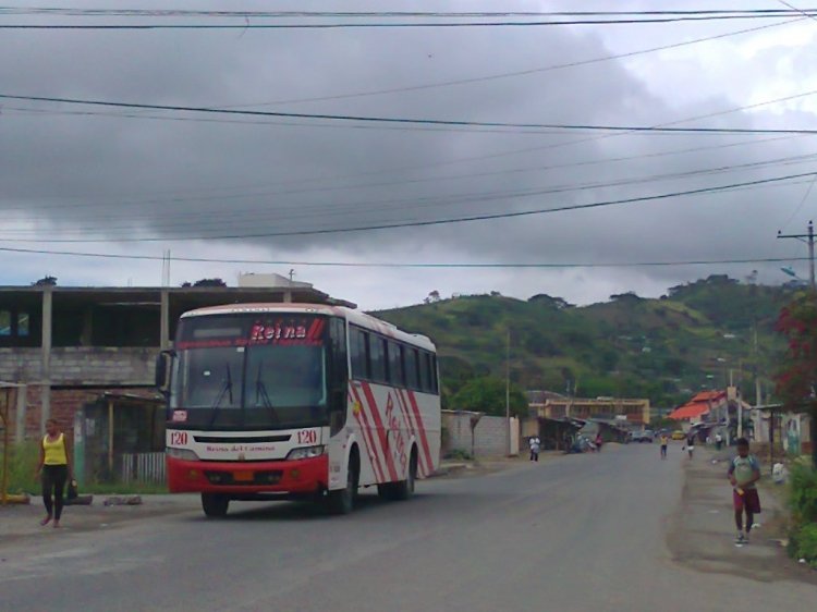 BUSSCAR El Buss 340 (en Ecuador) - Reina del Camino
