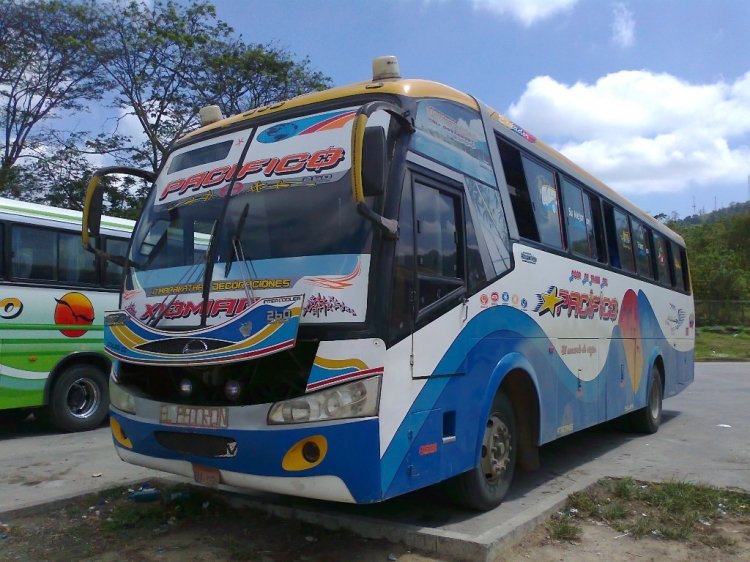 CARROCERIAS ESMERALDAS
IMAGEN DE JUAN DURÁN
