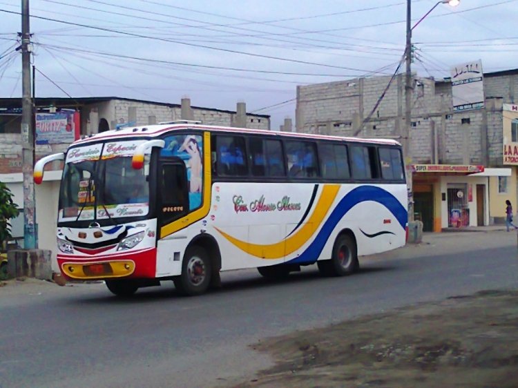 RHINO BUS REFORMADO POR SOMAR
IMAGEN DE JUAN DURÁN
