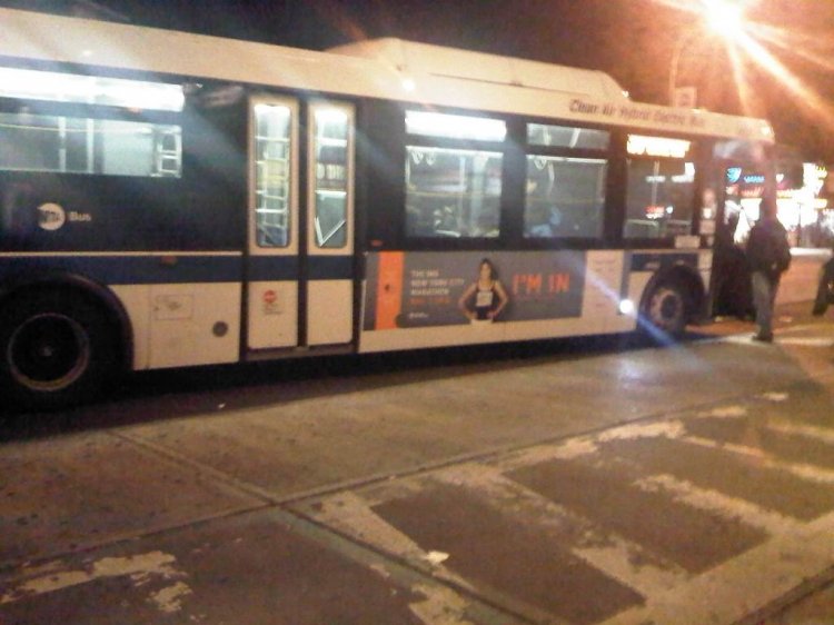 IMAGEN DEL EXTERIOR DEL BUS
"SALIENDO DE MI TRABAJO", IMAGEN DEL BUSOLOGO JUAN CARLOS
